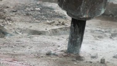 Profesyonel elektrikli araçlar beton kapak kırma için. Kil kazıcı