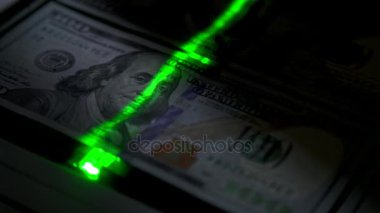 Özgünlük için dolar kontrol. Sahte. Para