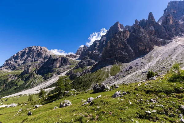 Weergave van Pale di San Martino, Italiaanse Dolomieten in Trentino — Stockfoto