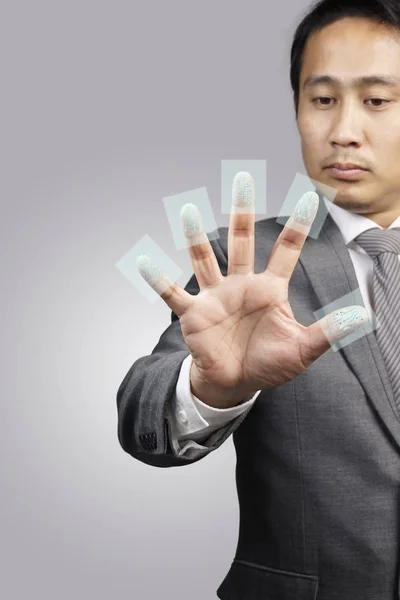 gelecekteki tarama beş parmak güvenlik. işadamı tarama parmak unlock için. gelecekteki tarama için kavramı.