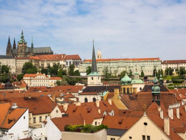 Prag Cityscape Saint Vitus Katedrali ve Kraliyet Kalesi Hradschin ile