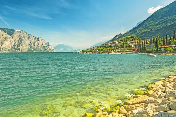 Lake Garda Malcesine Şehir Görünümü — Stok fotoğraf