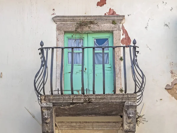 Балкон Железной Балюстрадой Старом Доме Хорватии — стоковое фото