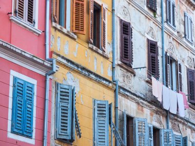 Cepheler eski Hırvat Rovinj, Hırvatistan'da evler.