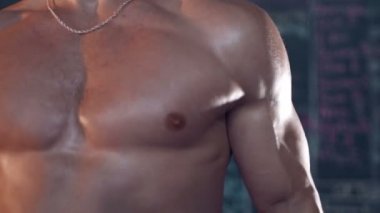 Kettlebell gizli adam.