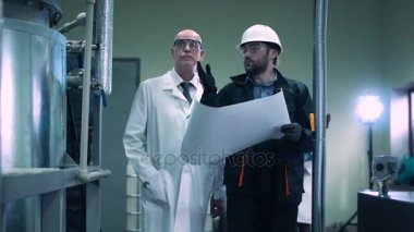 Bilim adamı ve bitki mühendisi