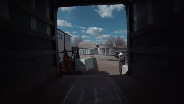 Η φόρτωση φορτίου — Αρχείο Βίντεο
