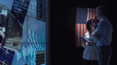 İnsanlar uzay uçuş Merkezi iletişim