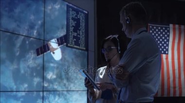 İnsanlar uzay uçuş Merkezi iletişim