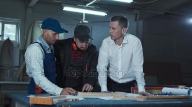 Foreman'ı açıklayan ürün işçiler için