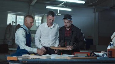 Foreman'ı açıklayan ürün işçiler için