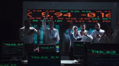 Hevesli stok komisyoncu takım canlı Office