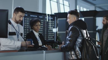 Denetim onay noktada geçen yolcular