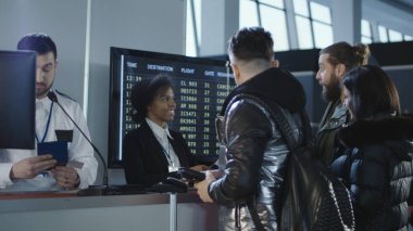 Denetim onay noktada geçen yolcular