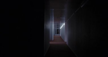 Bir uzay merkezinin koridoru