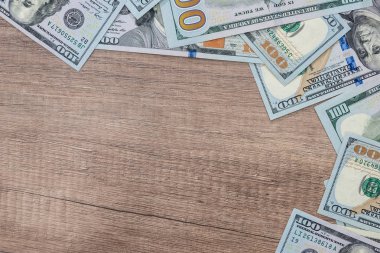 bize dolar üst od ahşap masa.