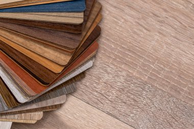 Masa üzerinde örnek için ahşap Renk Kılavuzu.