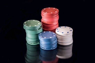 poker fişi siyah izole grafik olarak