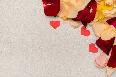 Masa lambası kırmızı petal gül