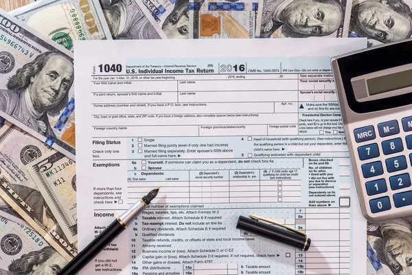 1040 Imposto Conosco Nota Dólar Caneta Calculadora — Fotografia de Stock