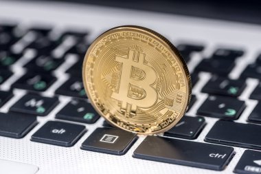 Yeni Döviz Alım - bitcoin beyaz dizüstü klavye