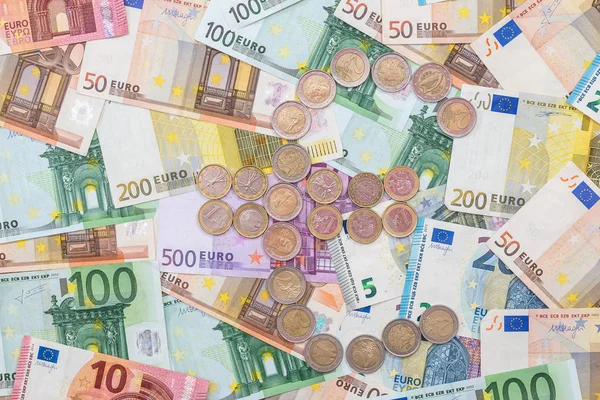 Euro sikke ve banknot. para kavramı. yakın çekim