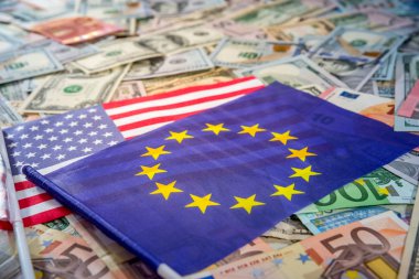 Bize dolar ve Euro tarihinde Amerika Birleşik Devletleri ve Avrupa Birliği bayrakları.