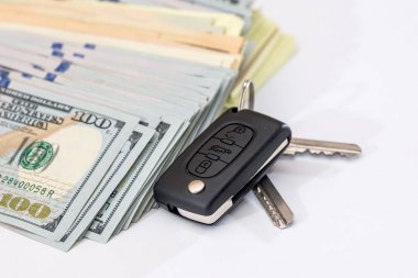 Araba bizimle Doları Beyaz arka plan üzerinde anahtar