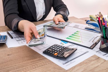 İş kadını ne kadar para gösterilen bütçe yıl açısından sonra bıraktı.