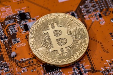 bitcoin sikke turuncu bilgisayar devre kartı anakart üzerinde