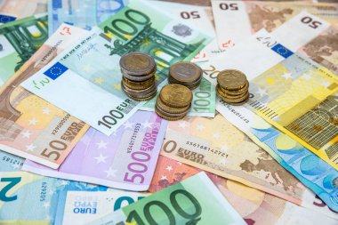 Euro para - banknot ve madeni paralar ile arka plan