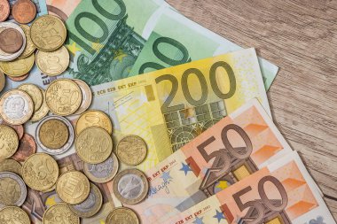 Euro Bono ve madeni para