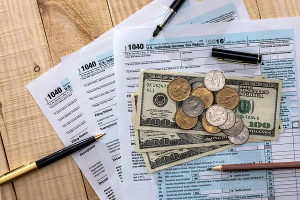 Vergi Iadesi Para Formu Açıklama — Stok fotoğraf