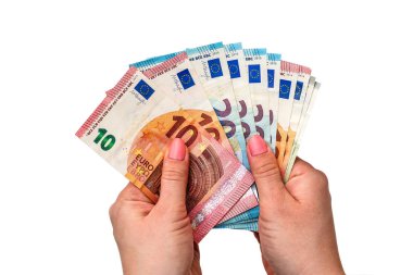 Euro banknot elinde beyaz bir arka plan üzerinde