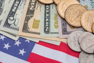 İş geçmişi - bizim bayrak ve sentlik demir, milliyetçilik kavramı soyut.