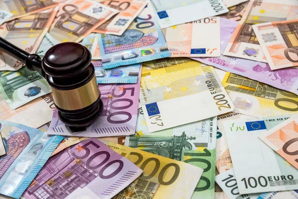Судейский Молоток Счетам Евро — стоковое фото