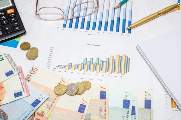 Finansiella Begrepp Med Euron Räkningar Kalkylator Graf Och Penna — Stockfoto