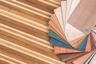 Mobilya veya laminat bambu masa örnekleri