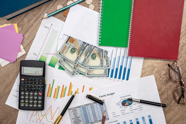 Financiën Concept Geld Business Grafiek Pen Notepad Calculator — Stockfoto