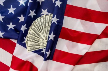 ABD bayrağı ile dolar. yakın çekim