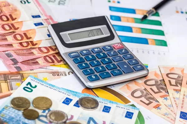 Euro Scheine Mit Taschenrechner Und Stift Zur Finanzabwicklung Mit Den — Stockfoto