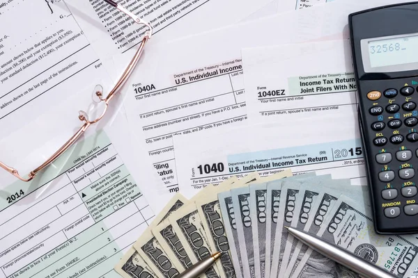 Dollar Bills Tax Form — Stock Photo, Image