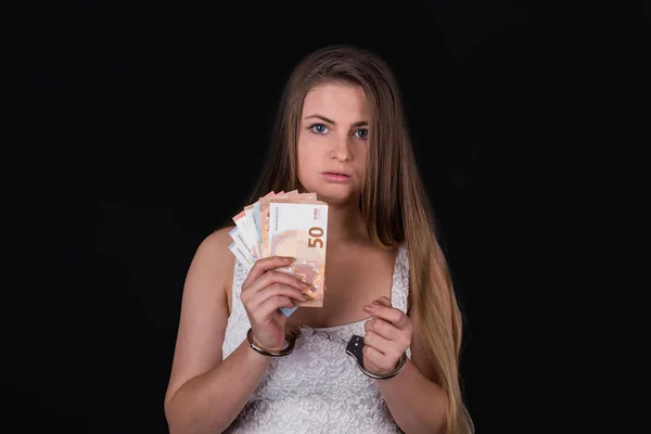 Γυναίκα Χειροπέδες Τραπεζογραμμάτια Ευρώ Απομονωμένη Μαύρο Χρώμα — Φωτογραφία Αρχείου
