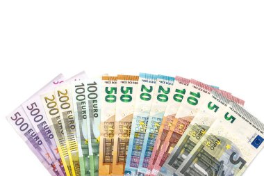 Avro banknotları beyaz arkaplan ve üst görünümde izole edildi
