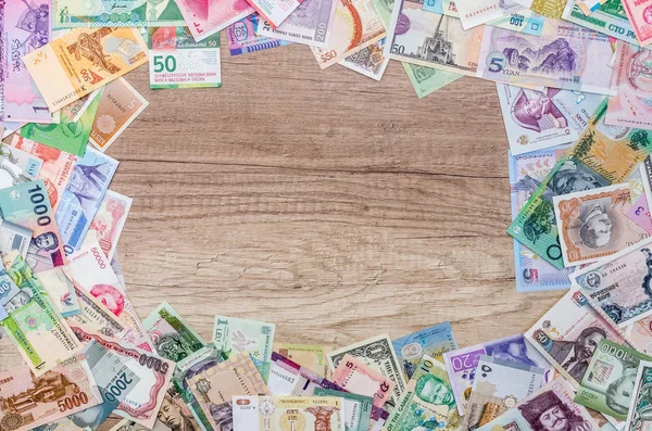 Merkezinde Boş Alan Olan Farklı Banknotlardan Çerçeve — Stok fotoğraf