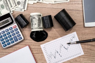 yağ, benzin, grafik, hesap makinesi, Doları, kalem masa üzerinde