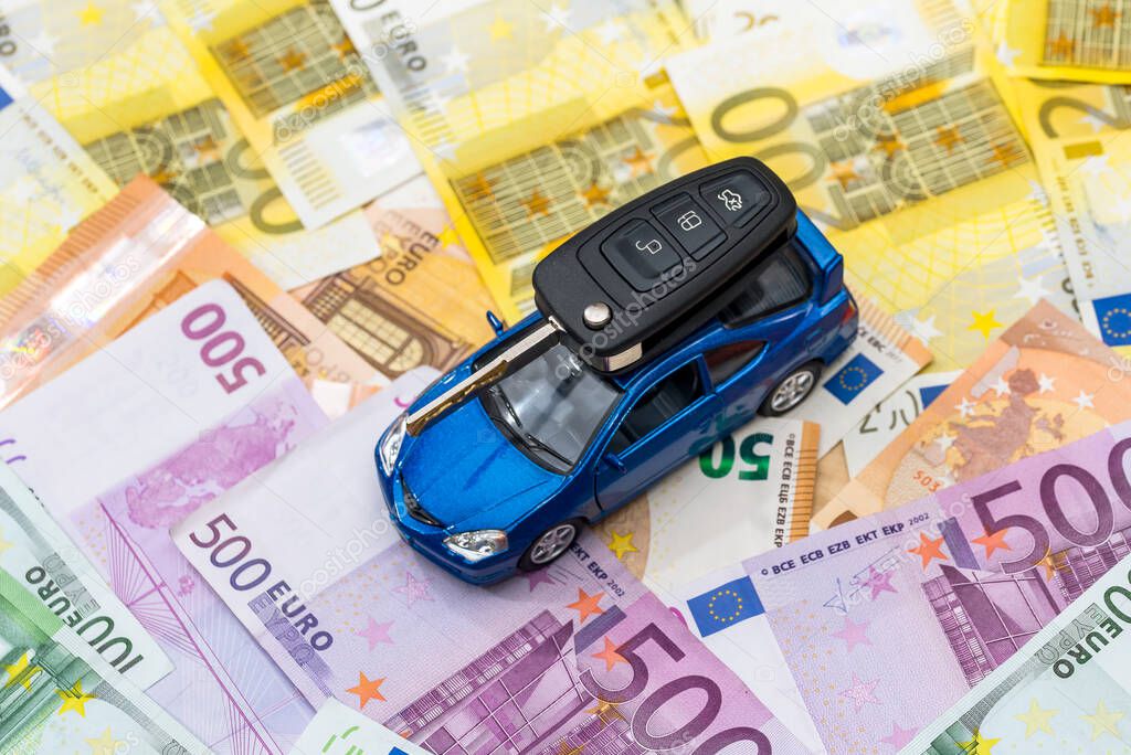 On euro banknotes there are car and keys