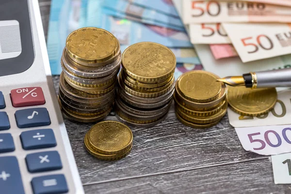 Miniräknare Med Euron Cins Och Sedlar Makro — Stockfoto