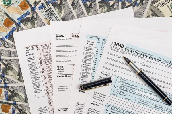 1040 Tax Form Money — Stock Photo, Image