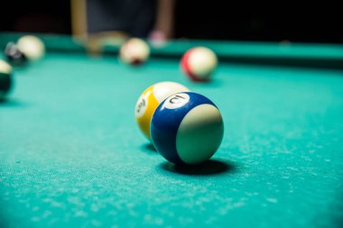 Bilardo topları havuzu kapanıyor.